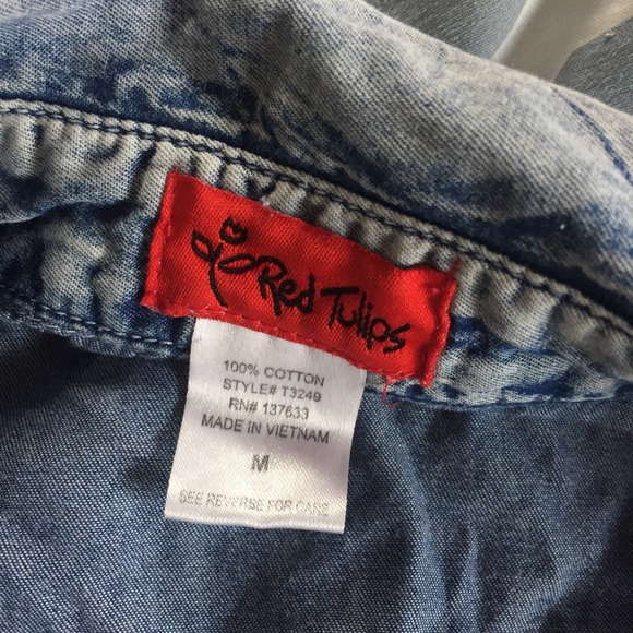 Lightweight Jean Jacket with tie in the front - Picture 3 of 3